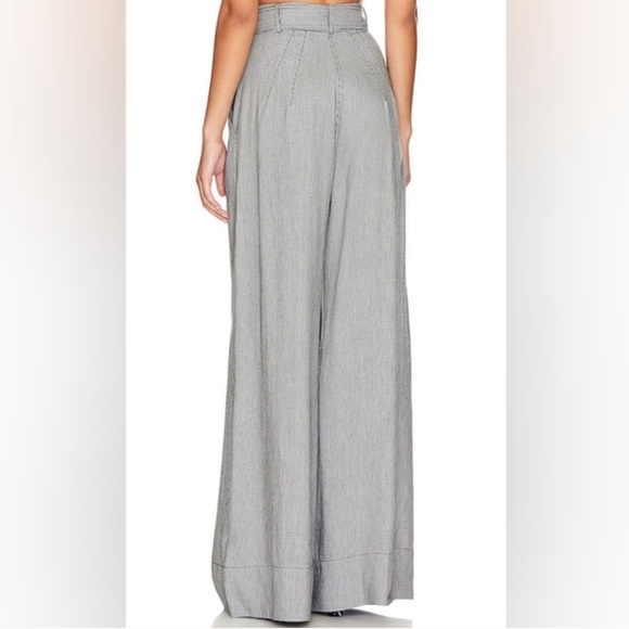 House of Harlow 1960 Pleated Front Wide Leg Houndstooth Trouser - Picture 4 of 12